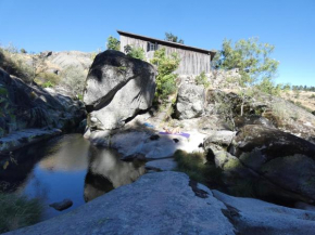 Salto do Lobo - Montain houses with private river